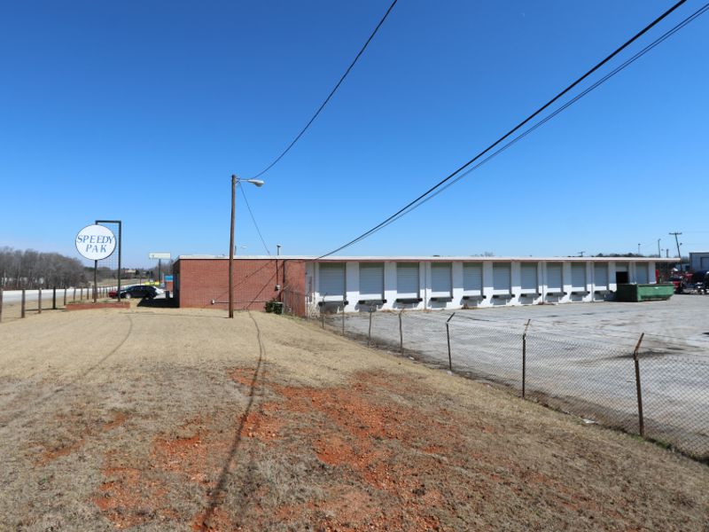 Carvana leases building in Greer