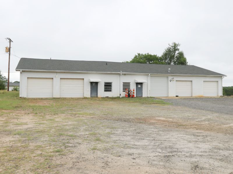 Building leased on East Poinsett St Ext